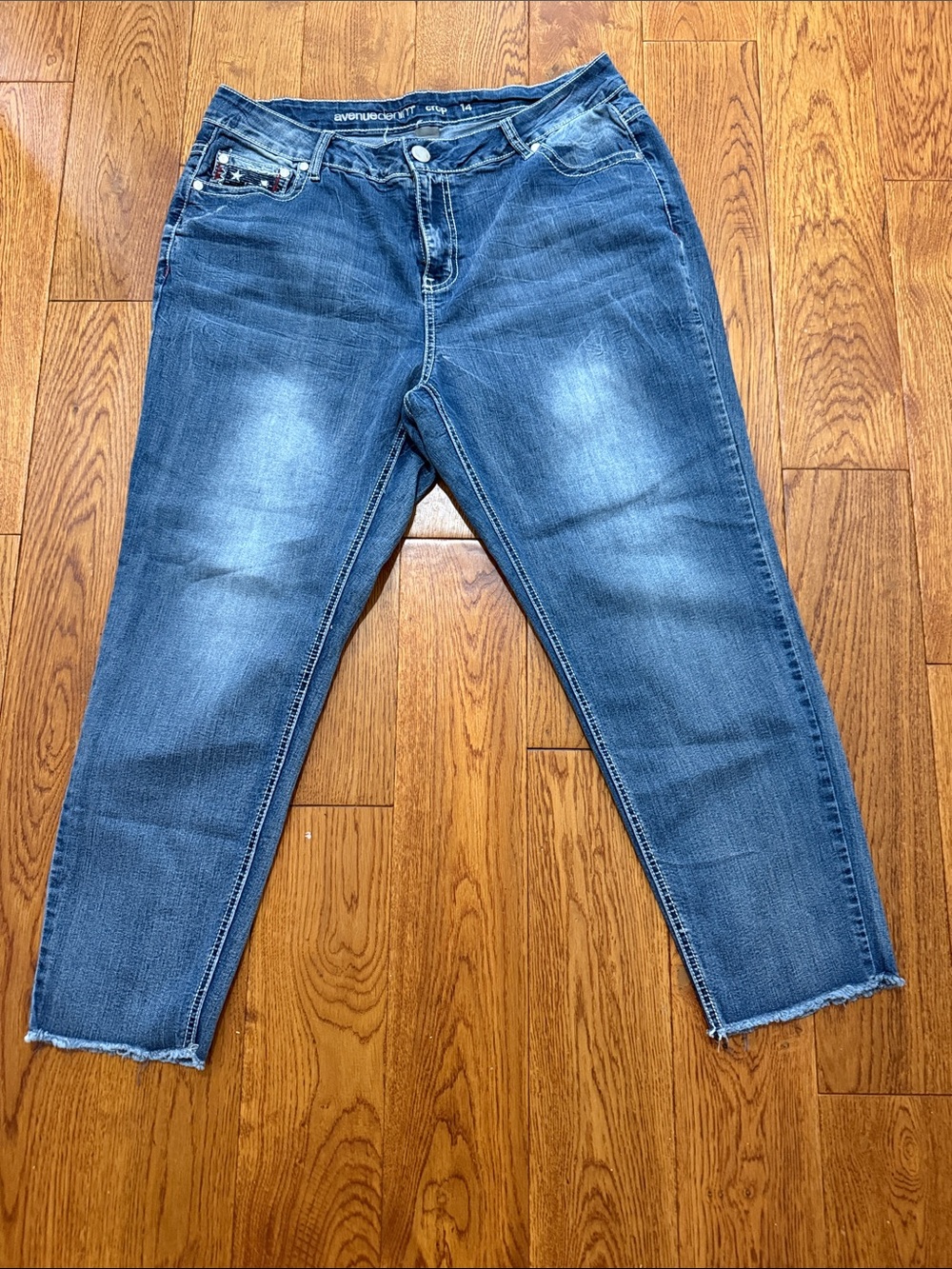 Avenue denim crop patriotic / flag embroidered pants size 14